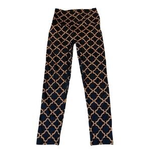 K-Deer Women's Activewear Signature Leggings Cropped/Capri Length Yoga S